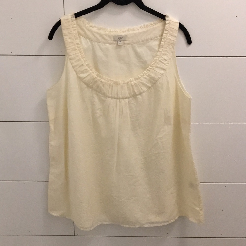 Women’s cream linen sleeveless top w/rouched neck